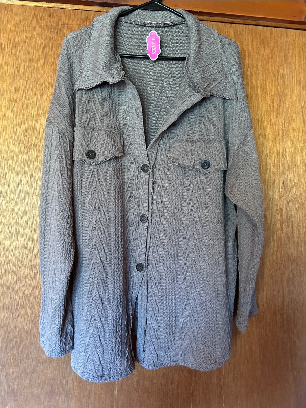 Light button up top with pockets